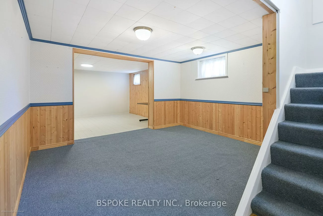 70, Jopling, Islington-City Centre West, Toronto