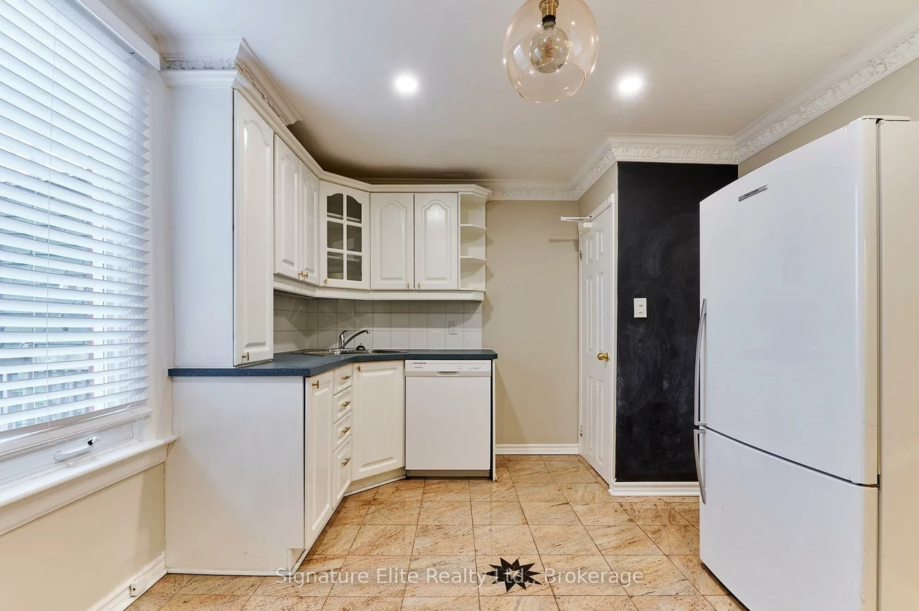 222, Old Weston, Weston-Pellam Park, Toronto