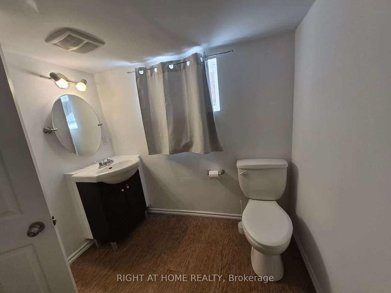 1644, Dufferin, Corso Italia-Davenport, Toronto