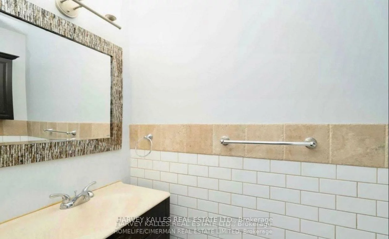 394, Caledonia, Caledonia-Fairbank, Toronto