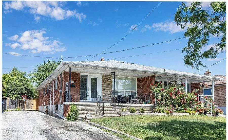 24, Hucknall, York University Heights, Toronto