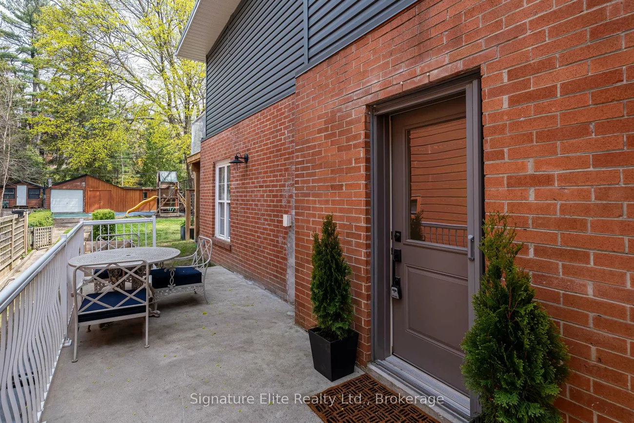 187, Clendenan, High Park North, Toronto