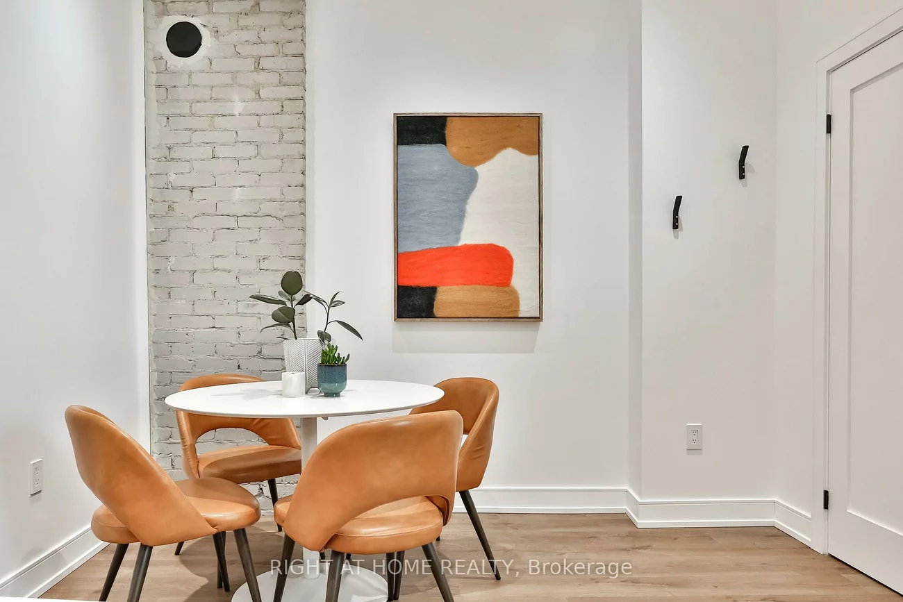 1365, Lansdowne, Corso Italia-Davenport, Toronto