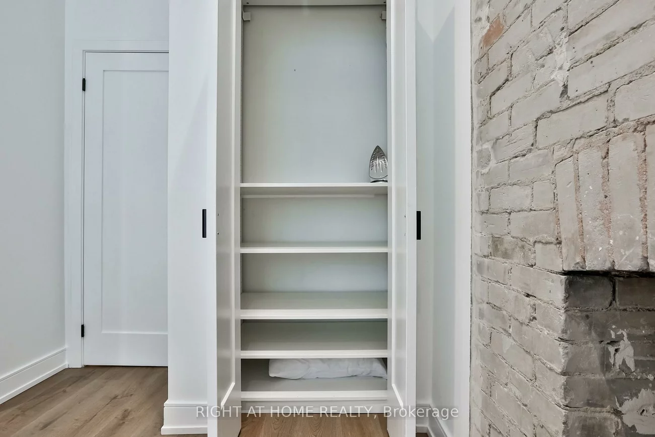 1365, Lansdowne, Corso Italia-Davenport, Toronto