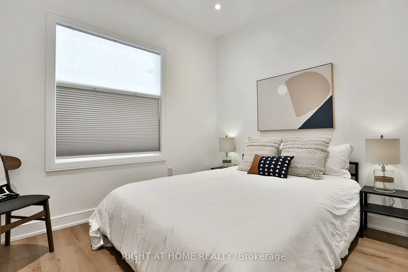 1365, Lansdowne, Corso Italia-Davenport, Toronto