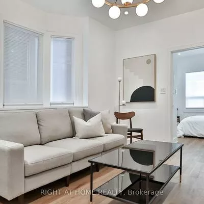 1365, Lansdowne, Corso Italia-Davenport, Toronto