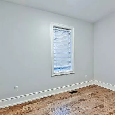 48, Lansdowne, Roncesvalles, Toronto