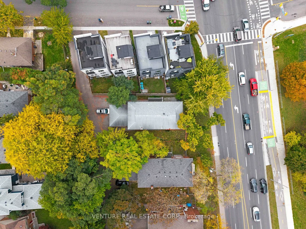 4617, Dundas, Kingsway South, Toronto