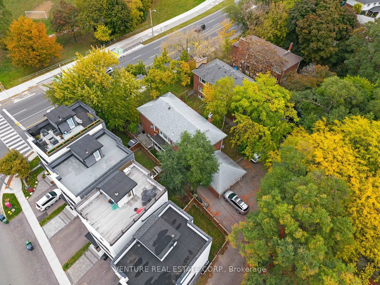 4617, Dundas, Kingsway South, Toronto