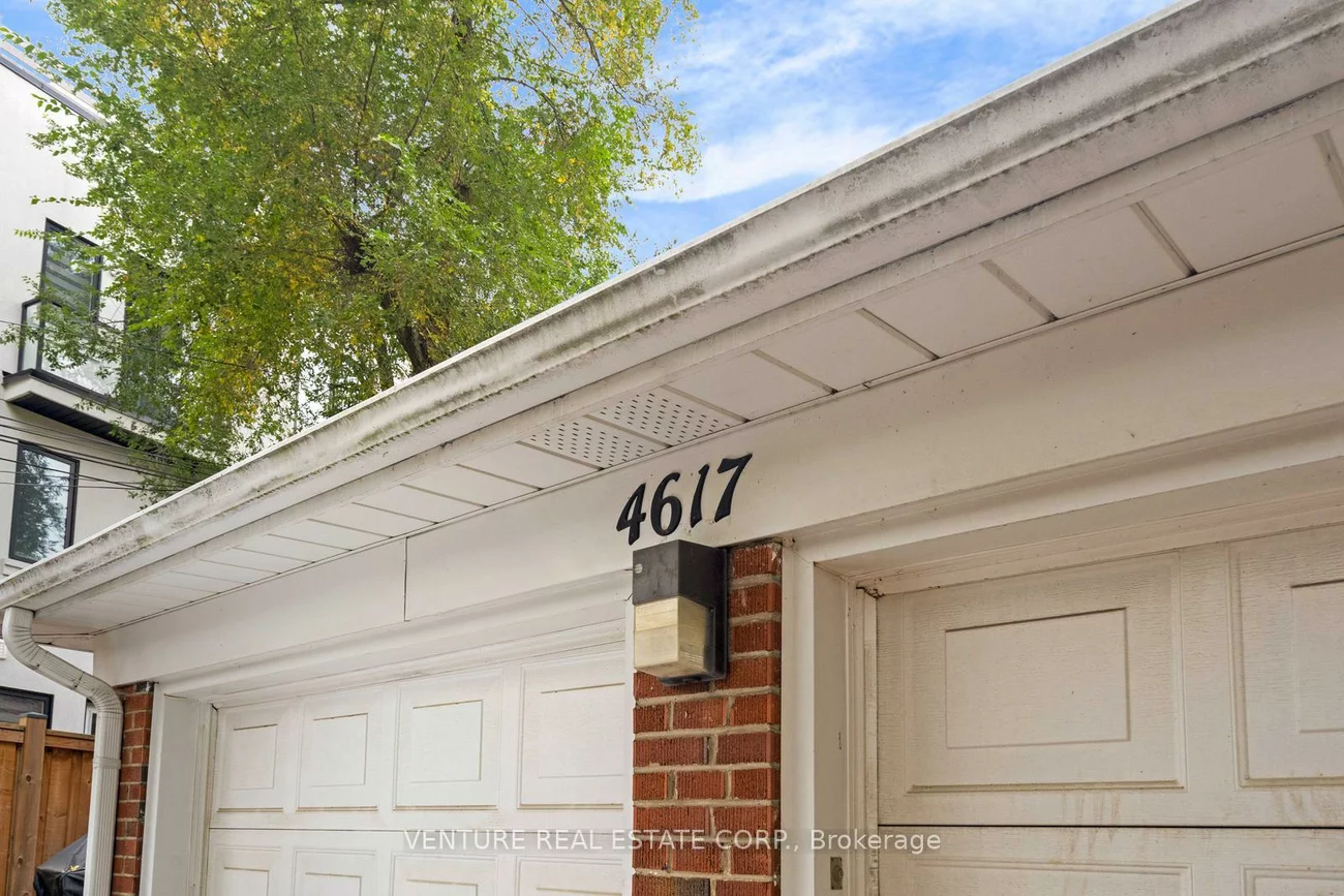 4617, Dundas, Kingsway South, Toronto