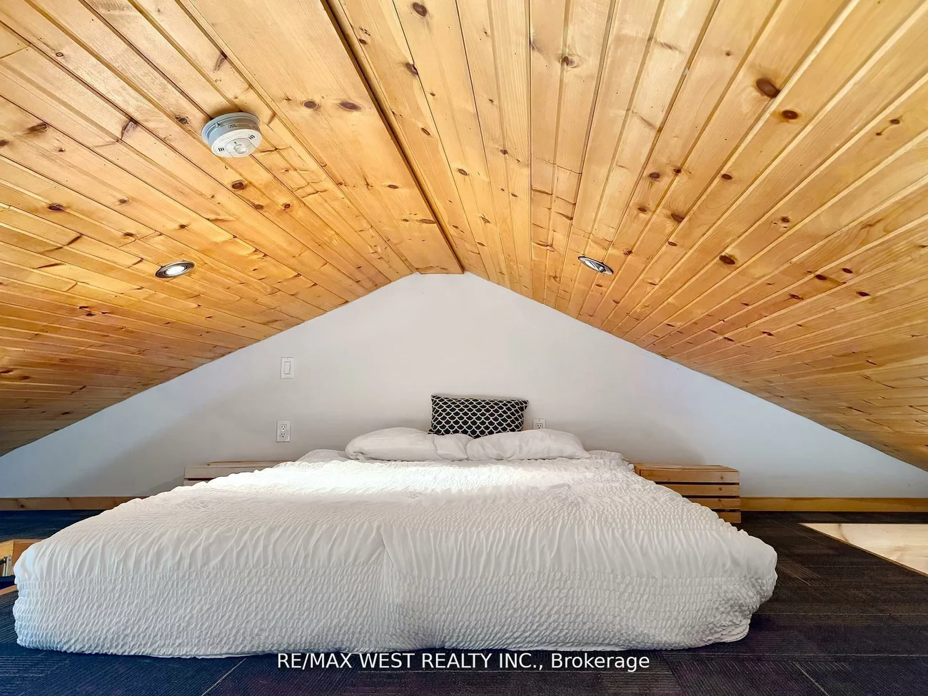 414, Clendenan, Junction Area, Toronto