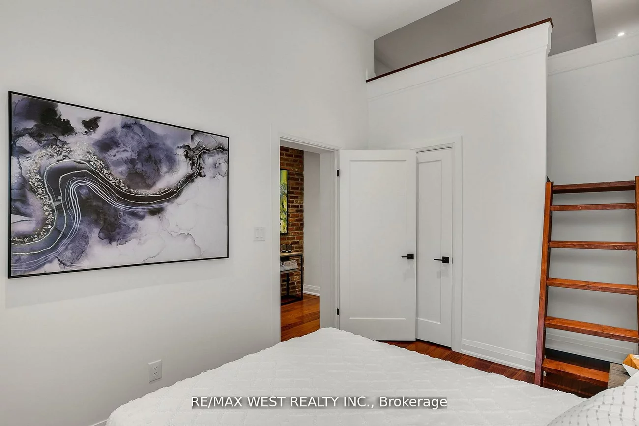 414, Clendenan, Junction Area, Toronto