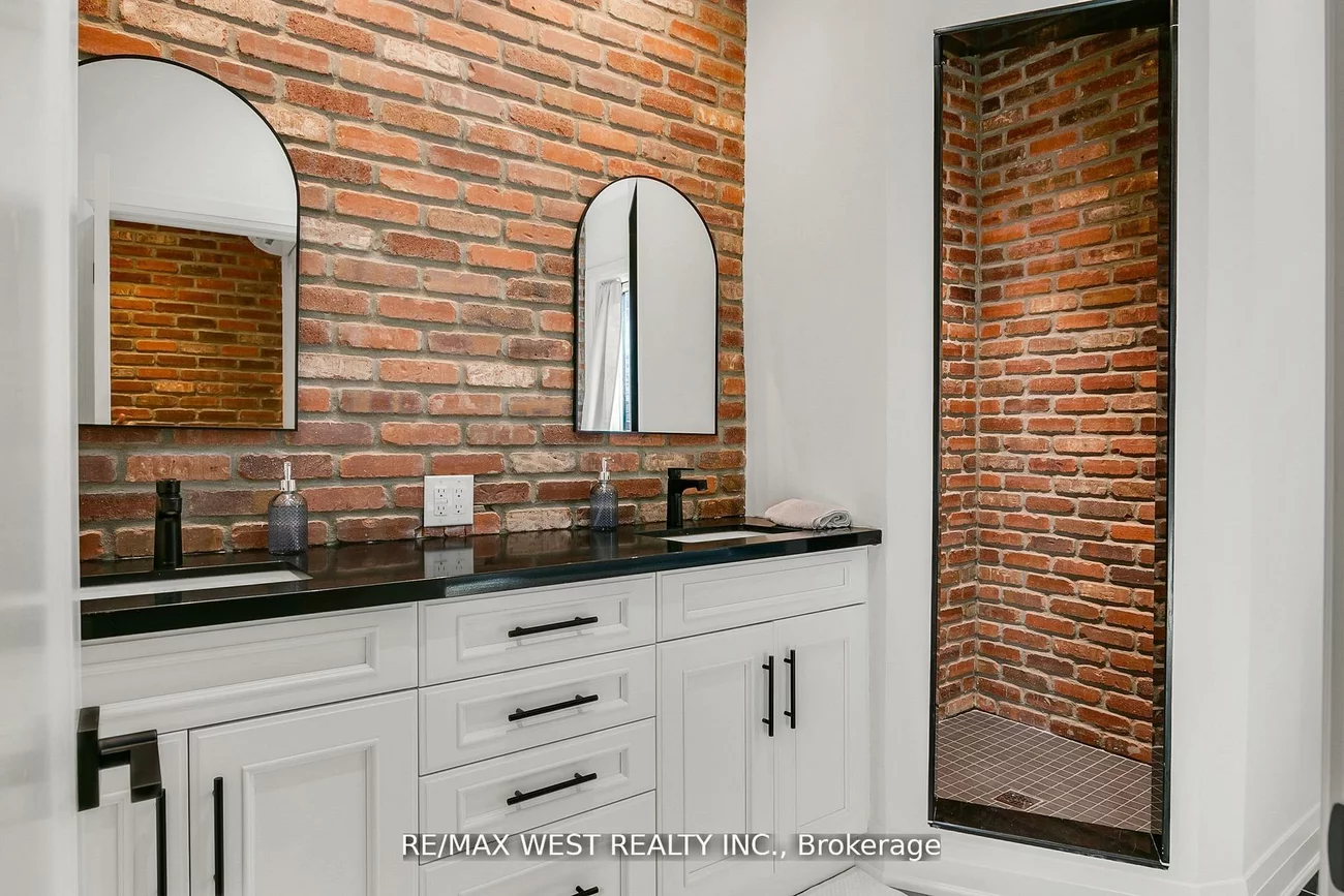 414, Clendenan, Junction Area, Toronto