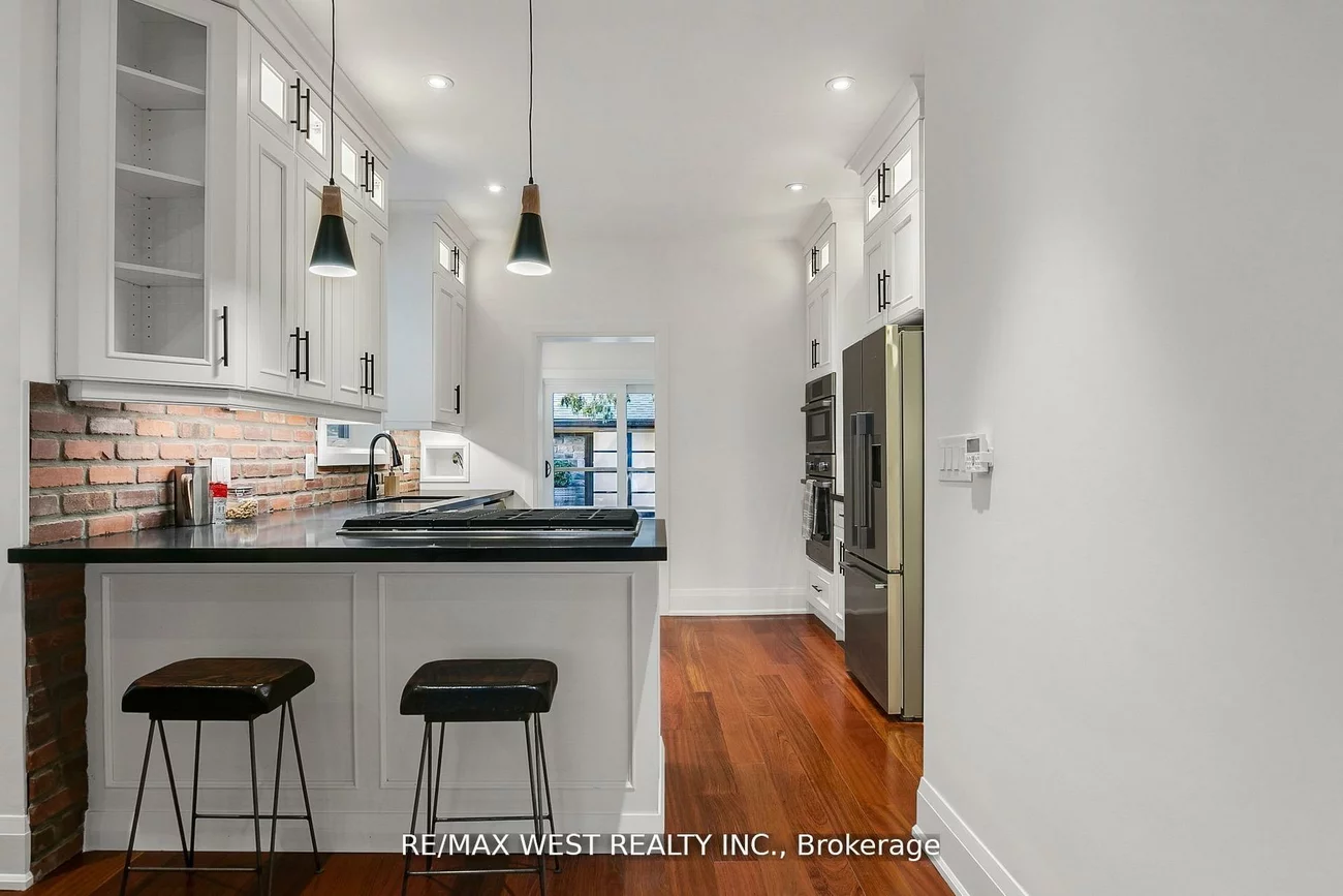 414, Clendenan, Junction Area, Toronto