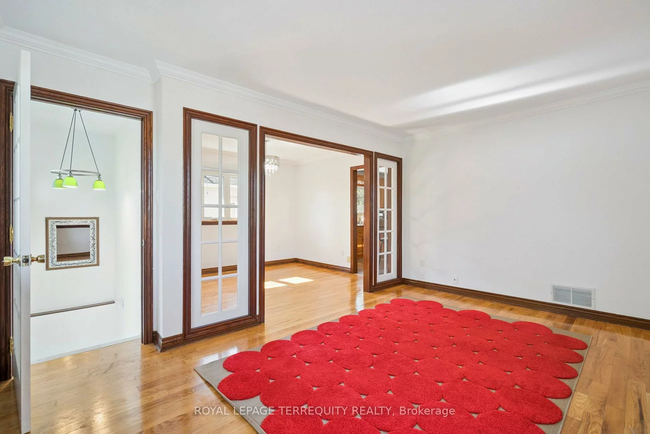 664, Scarlett, Humber Heights, Toronto