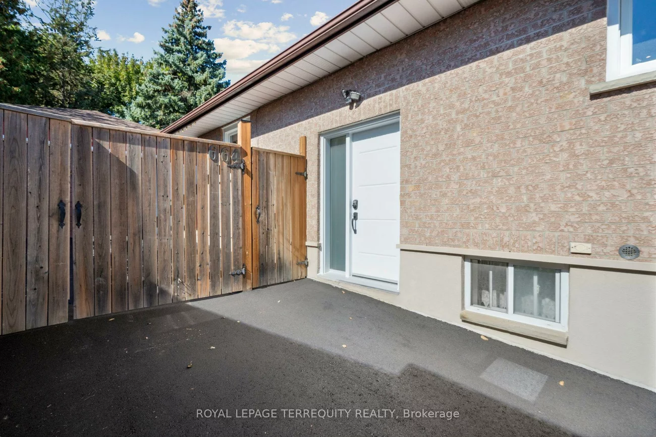 664, Scarlett, Humber Heights, Toronto