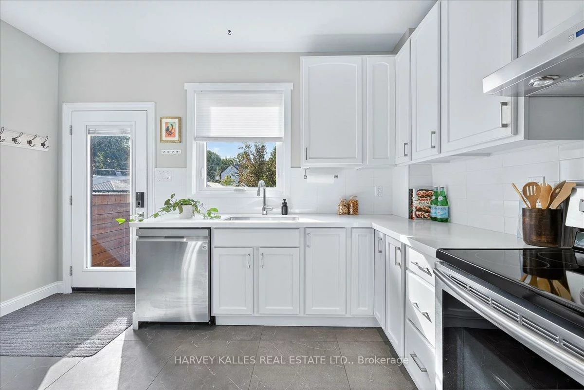 338, Bartlett, Dovercourt-Wallace Emerson-Junction, Toronto