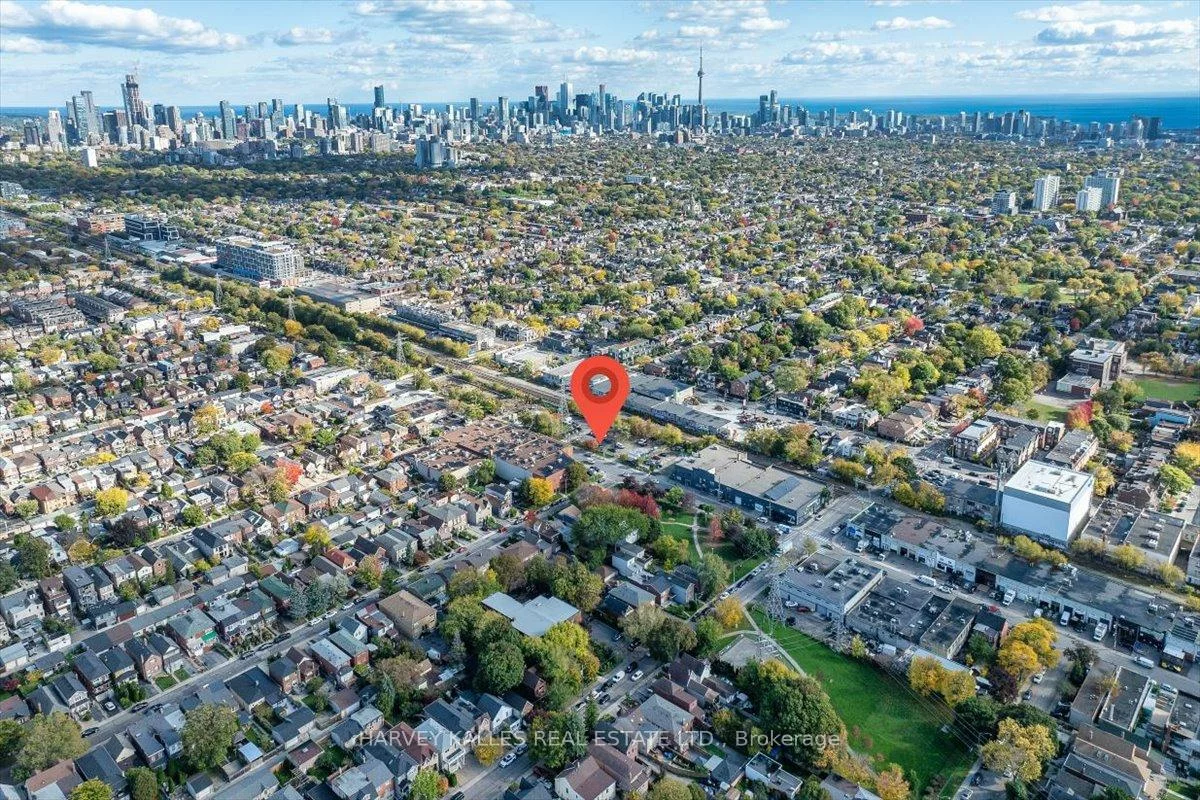 338, Bartlett, Dovercourt-Wallace Emerson-Junction, Toronto