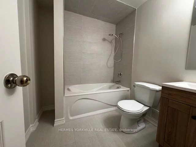 20, Elway, Yorkdale-Glen Park, Toronto