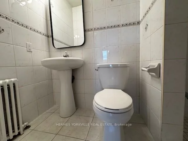 20, Elway, Yorkdale-Glen Park, Toronto