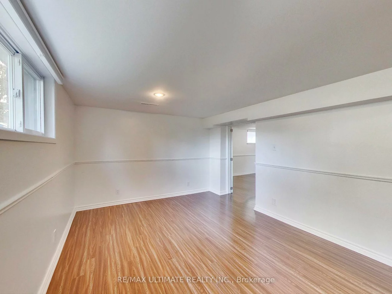 11, Westona, Humber Heights, Toronto