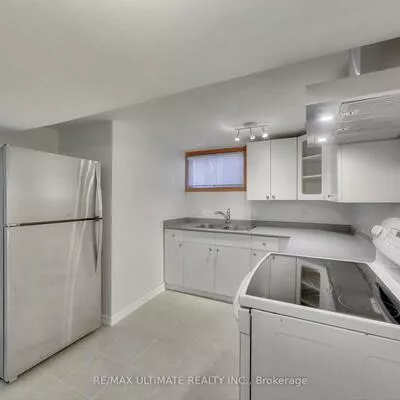 11, Westona, Humber Heights, Toronto