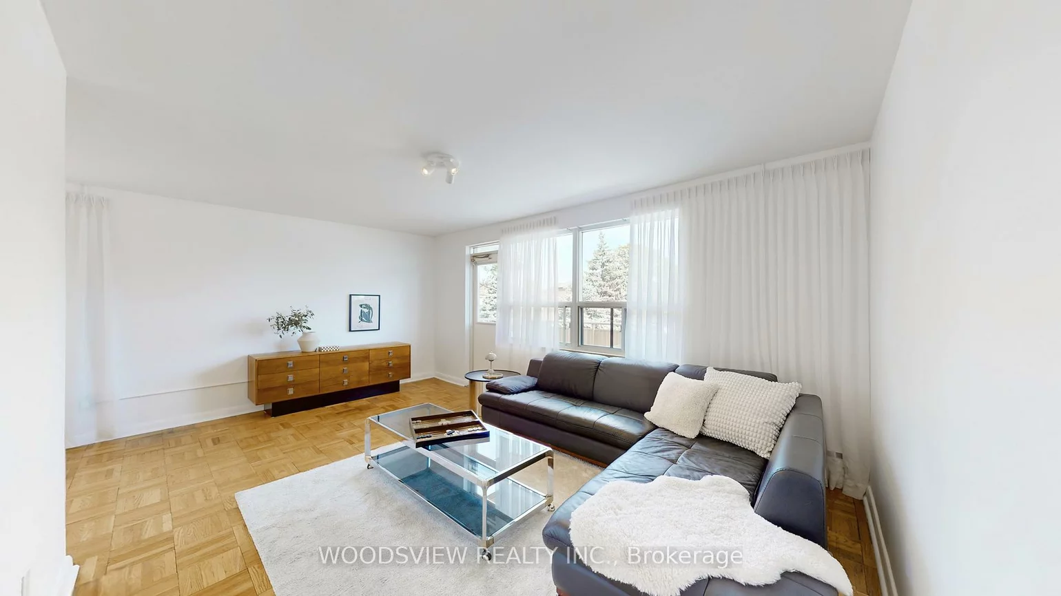 554, Harvie, Caledonia-Fairbank, Toronto
