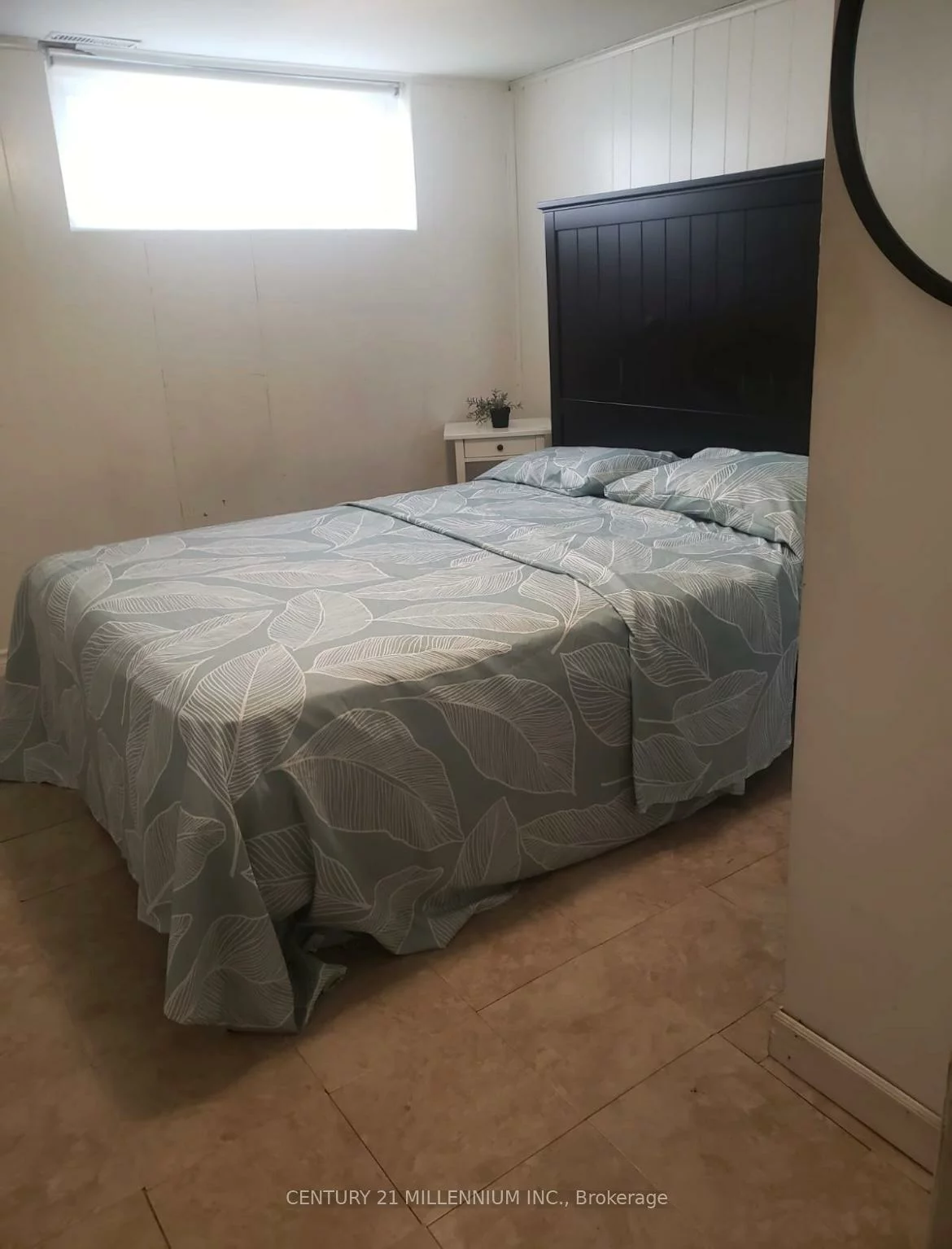 18, Margrath, Eringate-Centennial-West Deane, Toronto