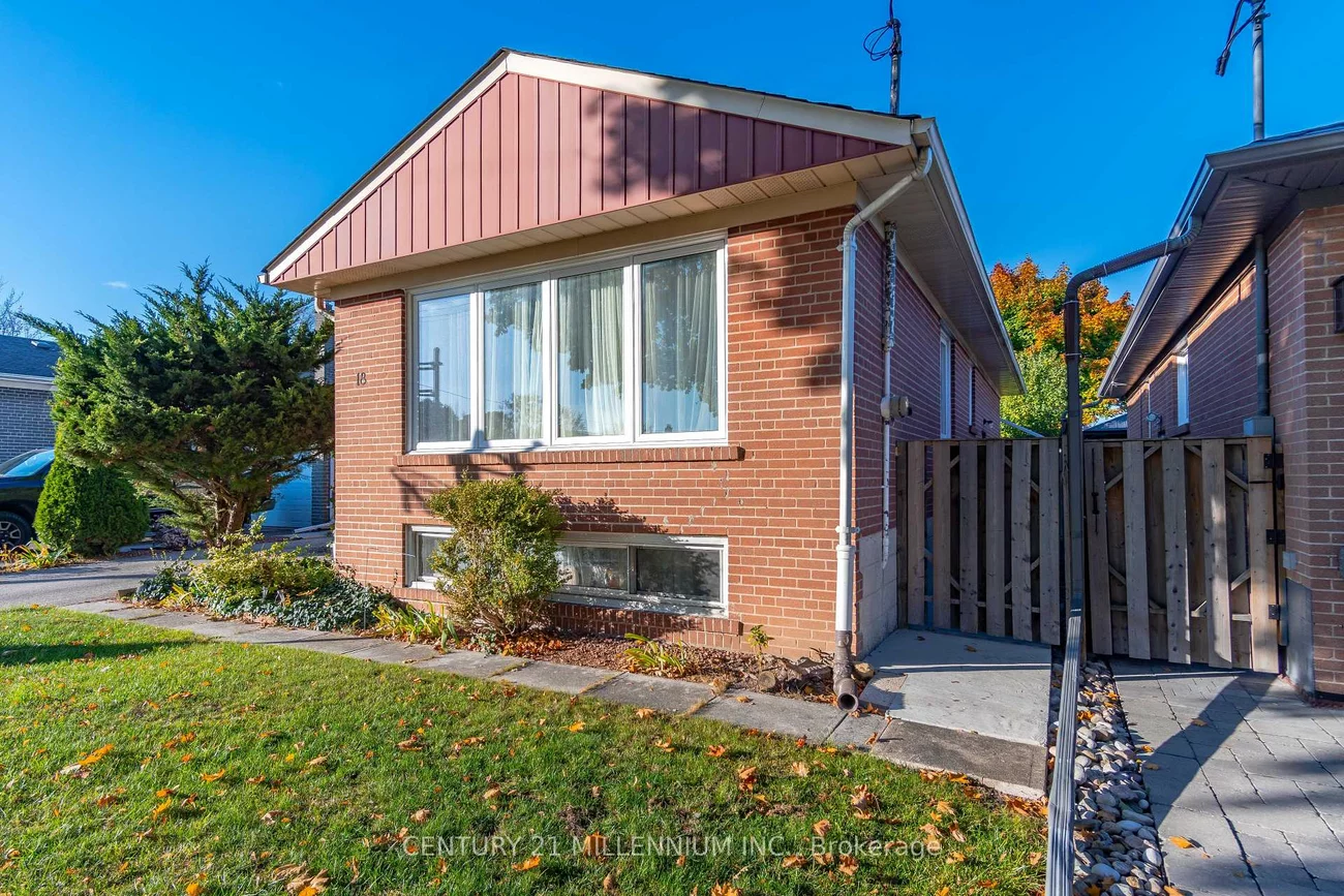 18, Margrath, Eringate-Centennial-West Deane, Toronto