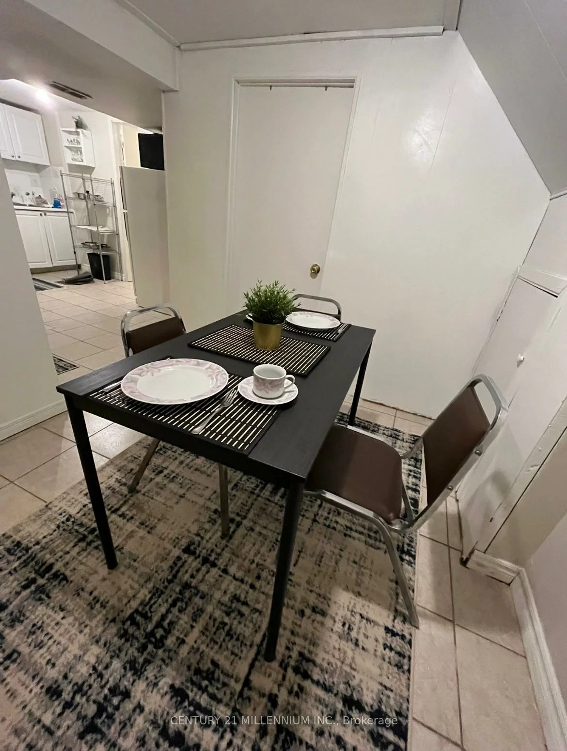 18, Margrath, Eringate-Centennial-West Deane, Toronto