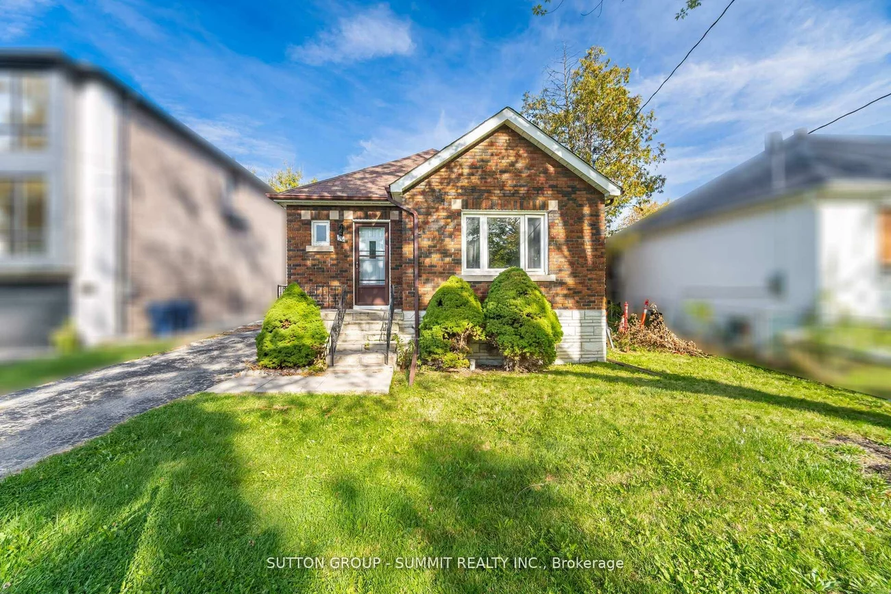 56, Ash, Long Branch, Toronto