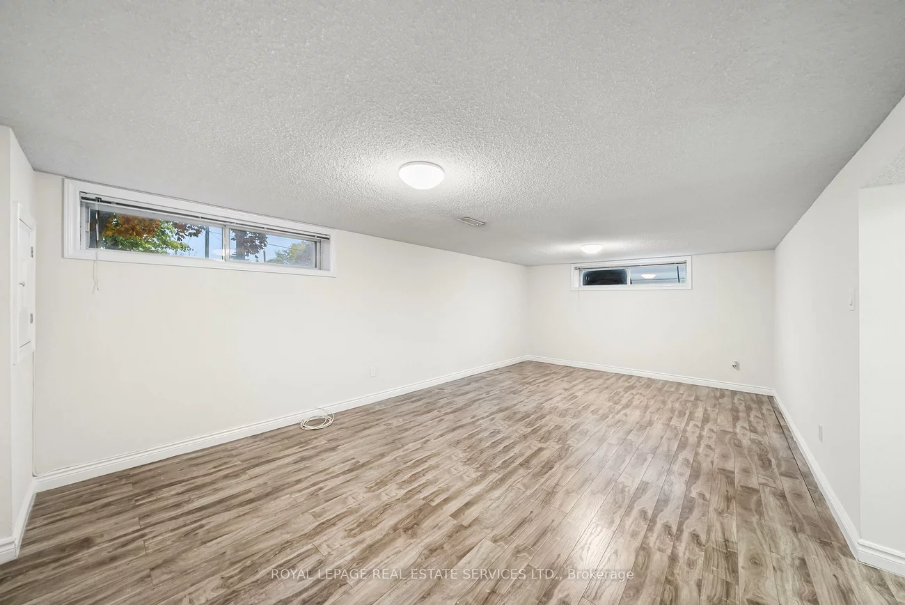 39, Rangoon, Eringate-Centennial-West Deane, Toronto