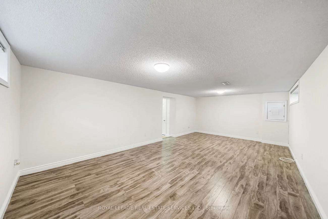 39, Rangoon, Eringate-Centennial-West Deane, Toronto