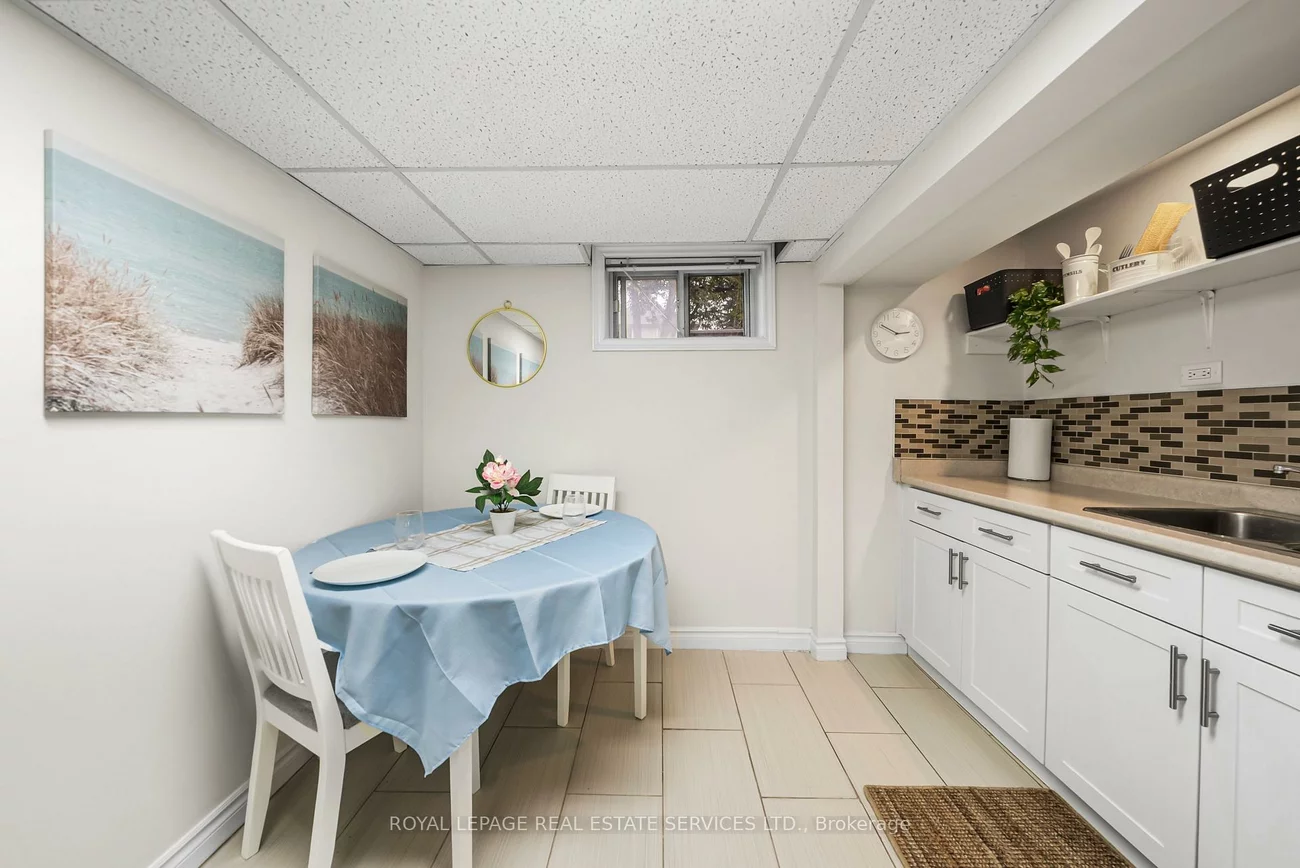 39, Rangoon, Eringate-Centennial-West Deane, Toronto