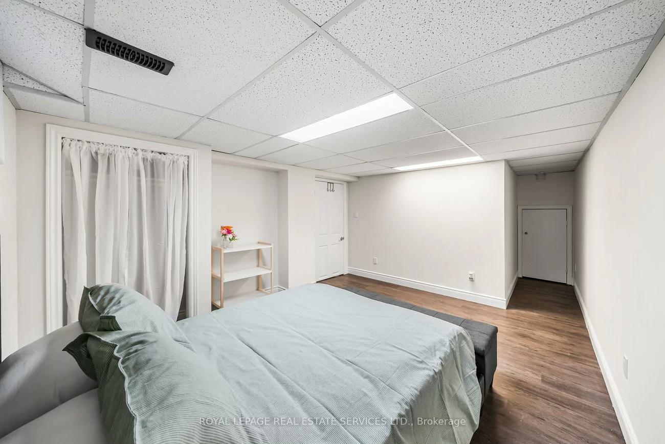 39, Rangoon, Eringate-Centennial-West Deane, Toronto