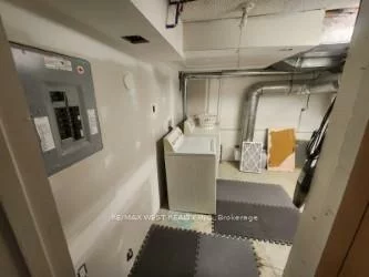 44, Landron, Willowridge-Martingrove-Richview, Toronto