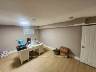 44, Landron, Willowridge-Martingrove-Richview, Toronto