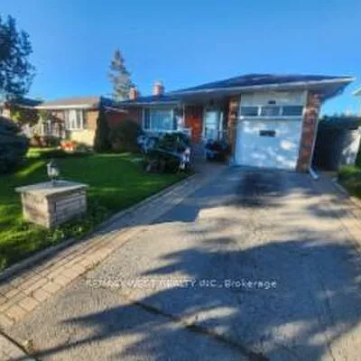 44, Landron, Willowridge-Martingrove-Richview, Toronto