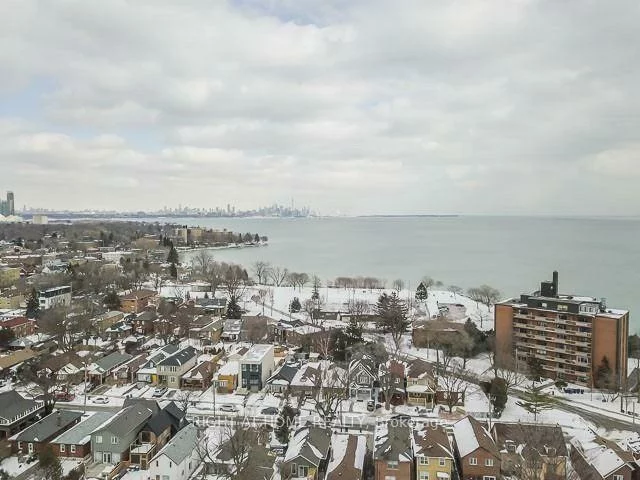 41, Sixth, New Toronto, Toronto