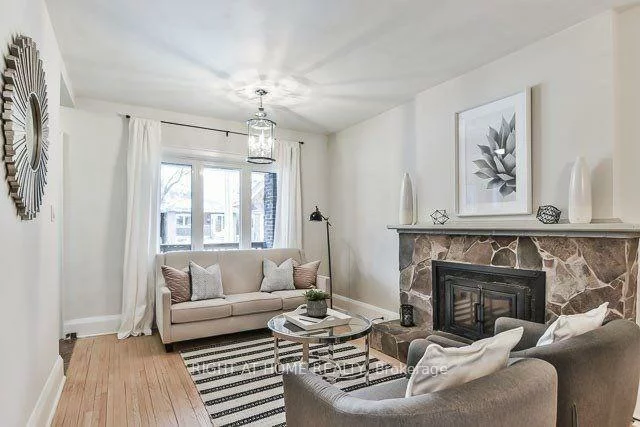 41, Sixth, New Toronto, Toronto