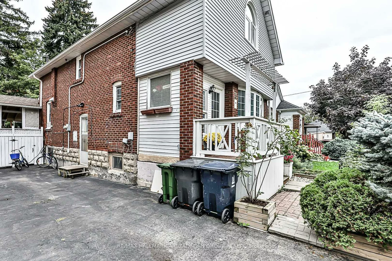 75, Fairfield, Long Branch, Toronto