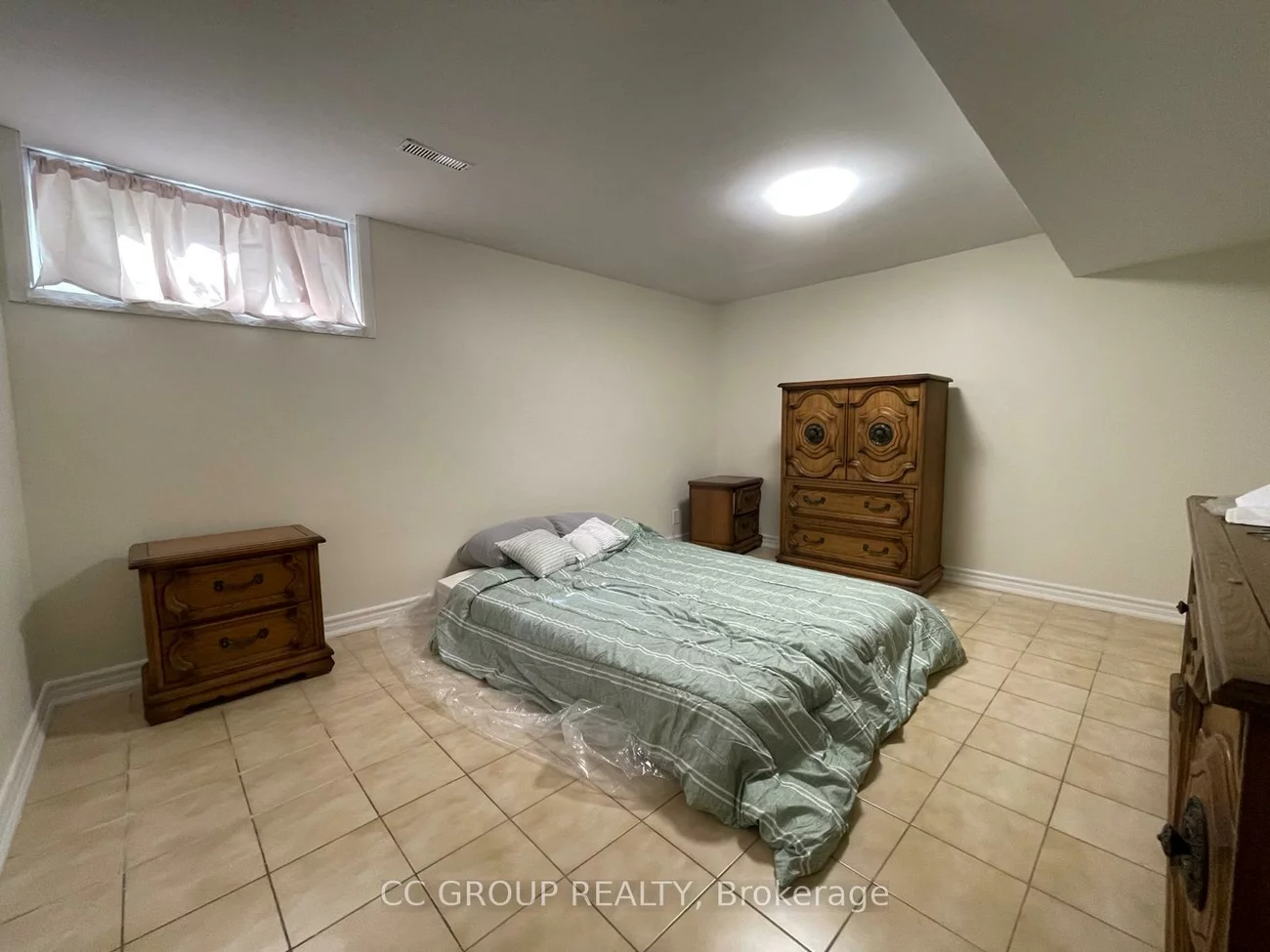 384, Maple Leaf, Maple Leaf, Toronto