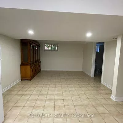 384, Maple Leaf, Maple Leaf, Toronto