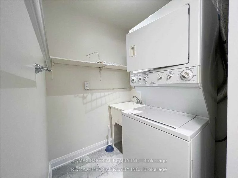 641A, The Queensway, Stonegate-Queensway, Toronto