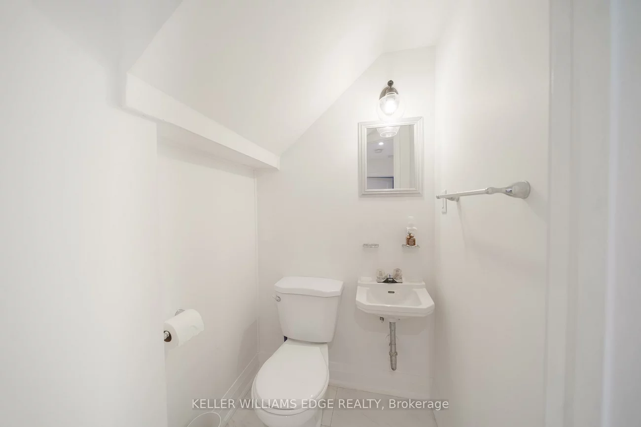 56, Burrows, Islington-City Centre West, Toronto