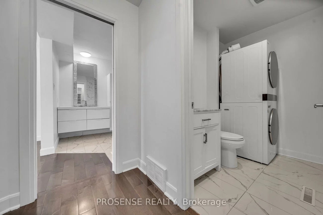8, Vanderbrent, Willowridge-Martingrove-Richview, Toronto