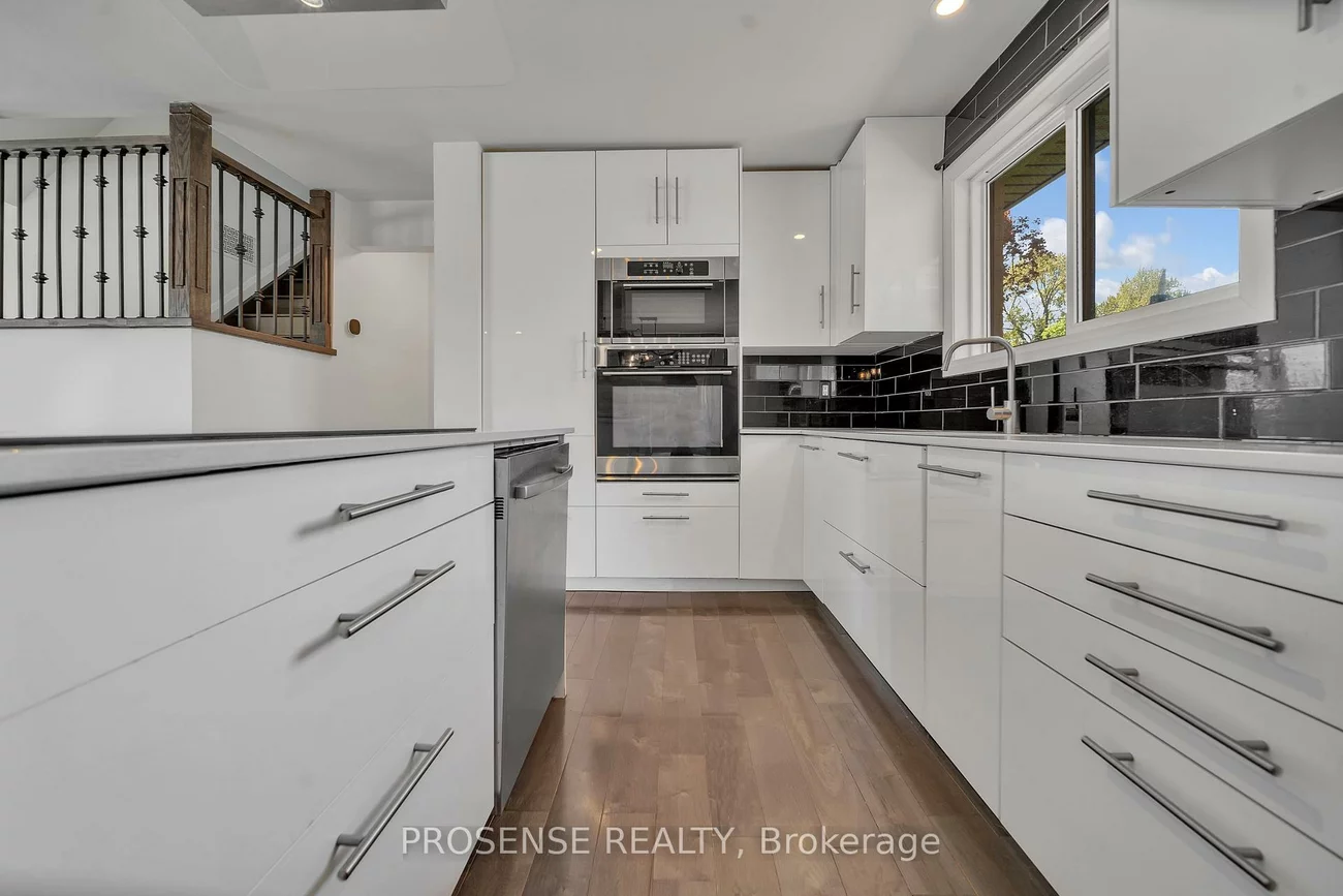 8, Vanderbrent, Willowridge-Martingrove-Richview, Toronto