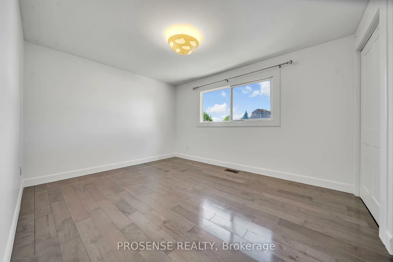 8, Vanderbrent, Willowridge-Martingrove-Richview, Toronto