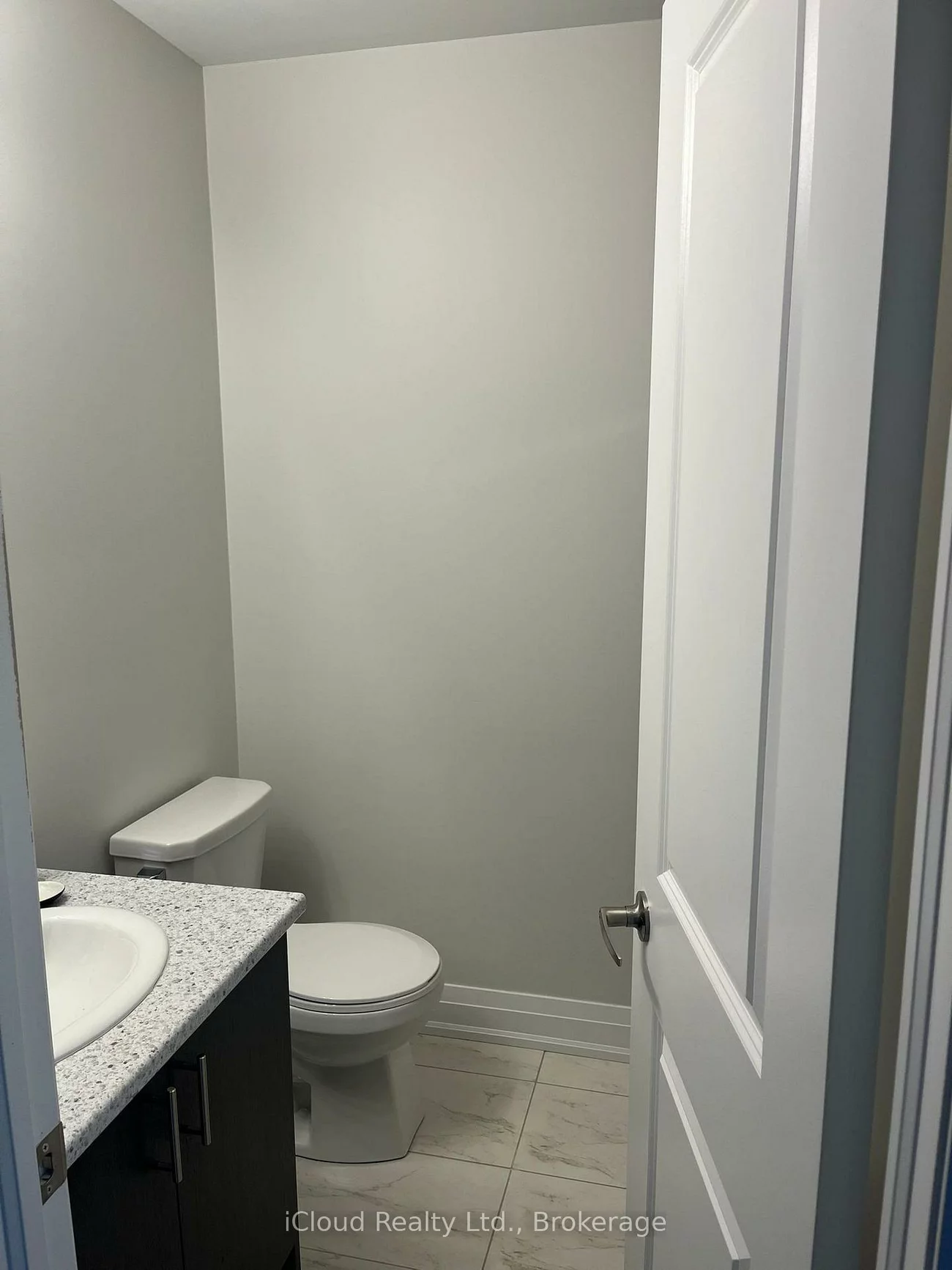 33, Wild Rose, Rustic, Toronto