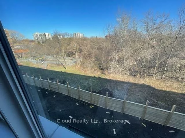 33, Wild Rose, Rustic, Toronto